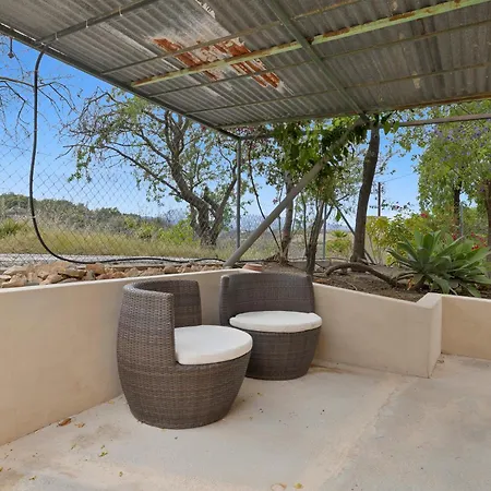 Las Tres With Shared Pool